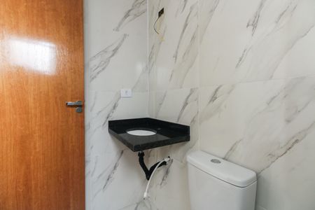 Casa à venda com 62m², 2 quartos e 1 vagaBanheiro Suíte 2