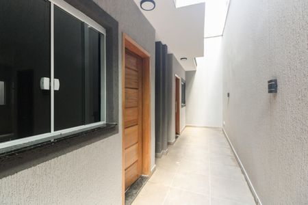Casa à venda com 62m², 2 quartos e 1 vagaCondomínio 