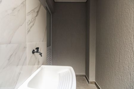 Casa à venda com 62m², 2 quartos e 1 vagaÁrea de Serviço 