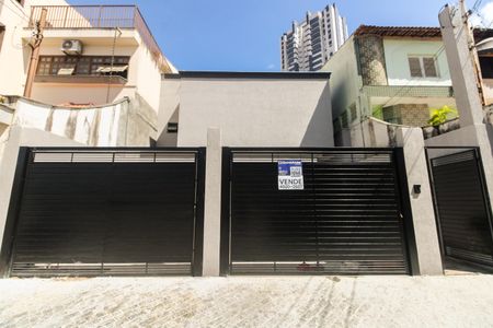 Casa à venda com 62m², 2 quartos e 1 vagaFachada 