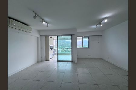 Sala de apartamento para alugar com 3 quartos, 124m² em Recreio dos Bandeirantes, Rio de Janeiro
