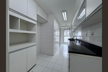 Apartamento para alugar com 124m², 3 quartos e 2 vagas Apartamento para alugar com 124m², 3 quartos e 2 vagasCozinha