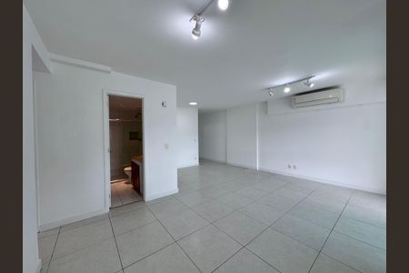 Sala de apartamento para alugar com 3 quartos, 124m² em Recreio dos Bandeirantes, Rio de Janeiro