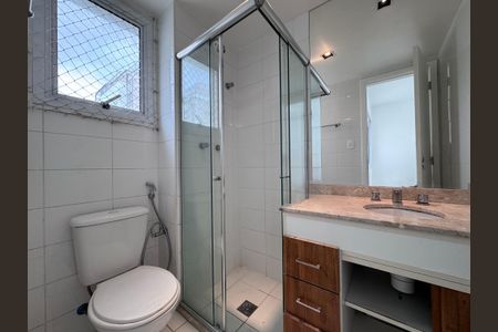 Apartamento para alugar com 124m², 3 quartos e 2 vagas Apartamento para alugar com 124m², 3 quartos e 2 vagasBanheiro Suíte 1