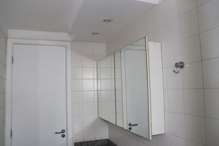 Apartamento para alugar com 67m², 2 quartos e 2 vagasSuíte