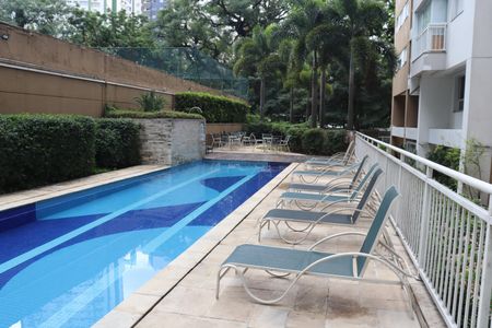 Apartamento para alugar com 67m², 2 quartos e 2 vagasPiscina