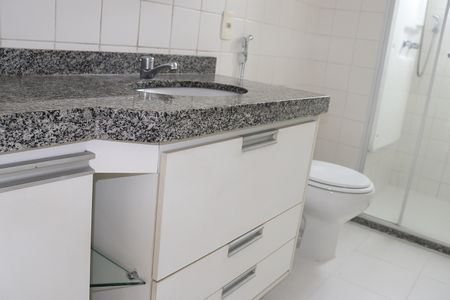 Apartamento para alugar com 67m², 2 quartos e 2 vagasSuíte
