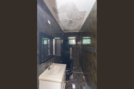 Casa para alugar com 82m², 2 quartos e 1 vaga Casa para alugar com 82m², 2 quartos e 1 vagaBanheiro 2