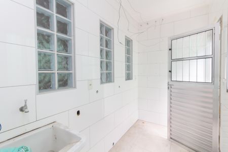 Casa para alugar com 82m², 2 quartos e 1 vaga Casa para alugar com 82m², 2 quartos e 1 vagaÁrea de Serviço