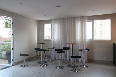 Apartamento para alugar com 41m², 2 quartos e 1 vagaÁrea comum - Salão de festas