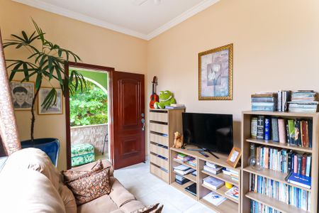 Apartamento à venda com 140m², 3 quartos e sem vaga Apartamento à venda com 140m², 3 quartos e sem vagaQuarto