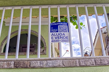 Apartamento à venda com 140m², 3 quartos e sem vaga Apartamento à venda com 140m², 3 quartos e sem vagaFachada do Prédio com placa