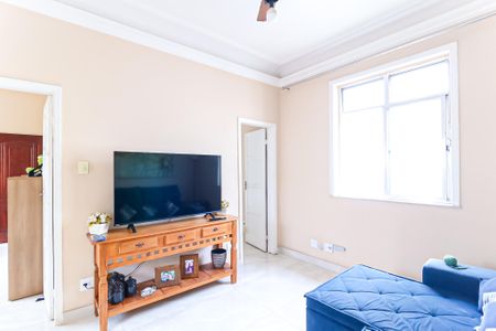 Apartamento à venda com 140m², 3 quartos e sem vaga Apartamento à venda com 140m², 3 quartos e sem vagaSala