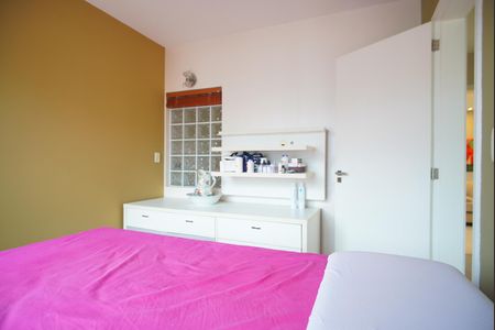 Apartamento para alugar com 90m², 3 quartos e 2 vagasQuarto 2
