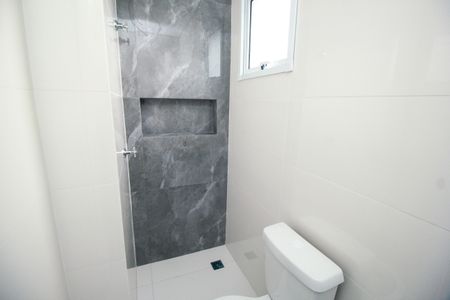 Apartamento à venda com 60m², 3 quartos e 1 vaga Apartamento à venda com 60m², 3 quartos e 1 vagaBanheiro da Suíte