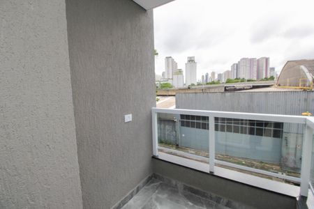 Apartamento à venda com 60m², 3 quartos e 1 vaga Apartamento à venda com 60m², 3 quartos e 1 vagaVaranda