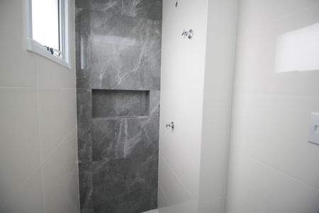 Apartamento à venda com 60m², 3 quartos e 1 vaga Apartamento à venda com 60m², 3 quartos e 1 vagaBanheiro da Suíte