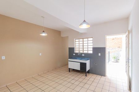Cozinha de casa para alugar com 1 quarto, 70m² em Vila Veloso, Carapicuíba