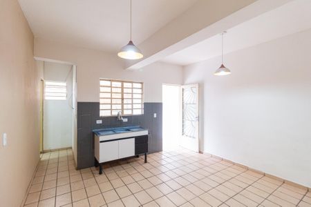 Cozinha de casa para alugar com 1 quarto, 70m² em Vila Veloso, Carapicuíba