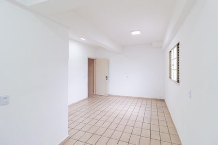 Quarto de casa para alugar com 1 quarto, 70m² em Vila Veloso, Carapicuíba