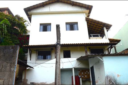 Casa à venda com 360m², 3 quartos e 4 vagasÁrea externa