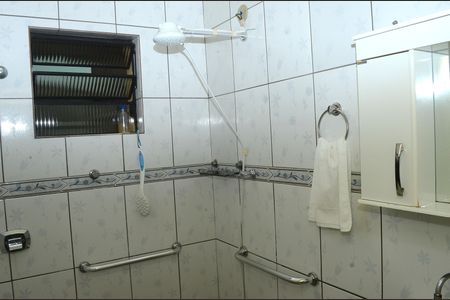 Casa à venda com 360m², 3 quartos e 4 vagasBanheiro