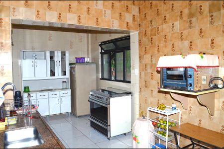 Casa à venda com 360m², 3 quartos e 4 vagasCozinha