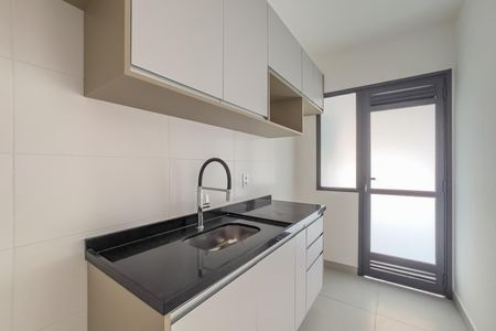 Apartamento para alugar com 70m², 2 quartos e 1 vaga Apartamento para alugar com 70m², 2 quartos e 1 vagaCozinha e área de serviço