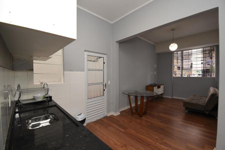 Sala/Cozinha de casa de condomínio para alugar com 2 quartos, 50m² em Centro, Curitiba