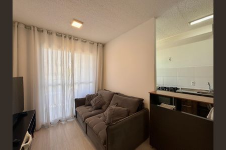 Sala  de apartamento para alugar com 2 quartos, 40m² em Santo Amaro, São Paulo