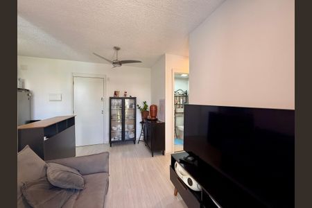 Sala de apartamento para alugar com 2 quartos, 40m² em Santo Amaro, São Paulo