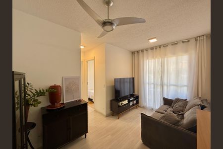 Sala  de apartamento para alugar com 2 quartos, 40m² em Santo Amaro, São Paulo