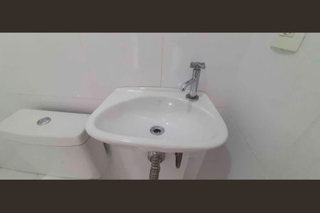 Apartamento para alugar com 136m², 4 quartos e 2 vagasBanheiro de Serviço