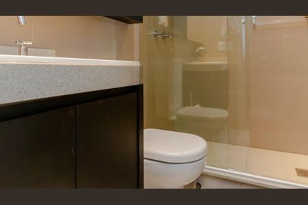 Apartamento à venda com 72m², 1 quarto e 2 vagasBanheiro