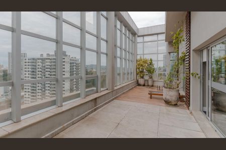 Apartamento à venda com 72m², 1 quarto e 2 vagasÁrea externa