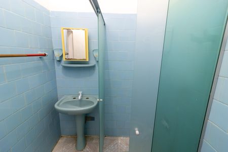 Casa para alugar com 72m², 2 quartos e 3 vagasBanheiro