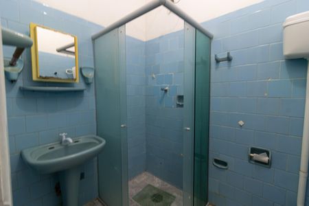 Casa para alugar com 72m², 2 quartos e 3 vagasBanheiro