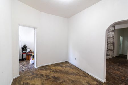 Casa para alugar com 72m², 2 quartos e 3 vagasSala