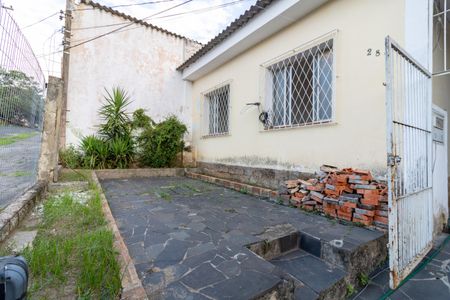 Casa para alugar com 72m², 2 quartos e 3 vagasFachada