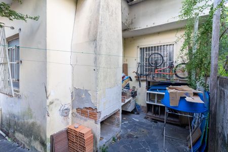 Casa para alugar com 72m², 2 quartos e 3 vagasQuintal