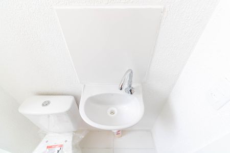 Apartamento para alugar com 44m², 2 quartos e sem vagaBanheiro