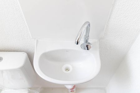 Apartamento para alugar com 44m², 2 quartos e sem vagaBanheiro