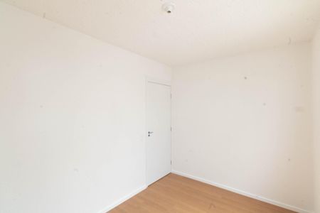 Quarto 1 de apartamento para alugar com 2 quartos, 44m² em Santa Cruz, Rio de Janeiro