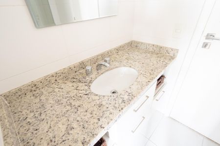 Apartamento à venda com 110m², 3 quartos e 2 vagasBanheiro da Suíte 2