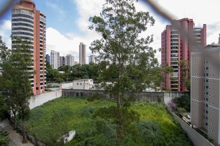 Vista Sala de apartamento para alugar com 2 quartos, 64m² em Vila Suzana, São Paulo