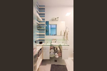 Casa à venda com 137m², 2 quartos e 1 vagaBanheiro da Suíte