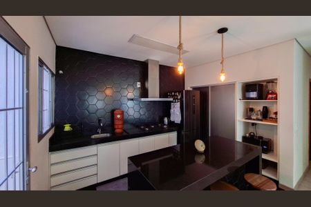 Sala/Cozinha de casa à venda com 2 quartos, 137m² em Santa Tereza, Belo Horizonte