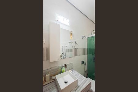 Casa à venda com 137m², 2 quartos e 1 vagaBanheiro Social