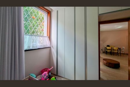 Quarto de casa à venda com 2 quartos, 137m² em Santa Tereza, Belo Horizonte