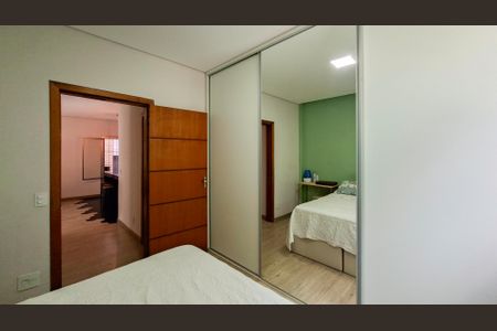 Casa à venda com 137m², 2 quartos e 1 vagaQuarto 2